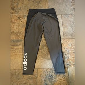 adidas crop leggings, size large. Never worn/ grey and black
